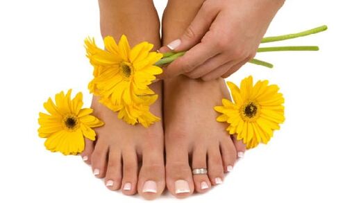 healthy feet after fungus treatment